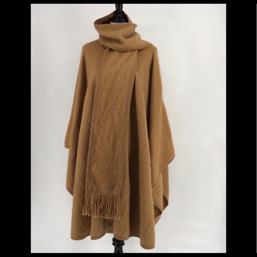 Alpaca Camargo Cape Poncho with attached Scarf